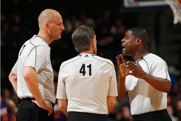 NBA裁判